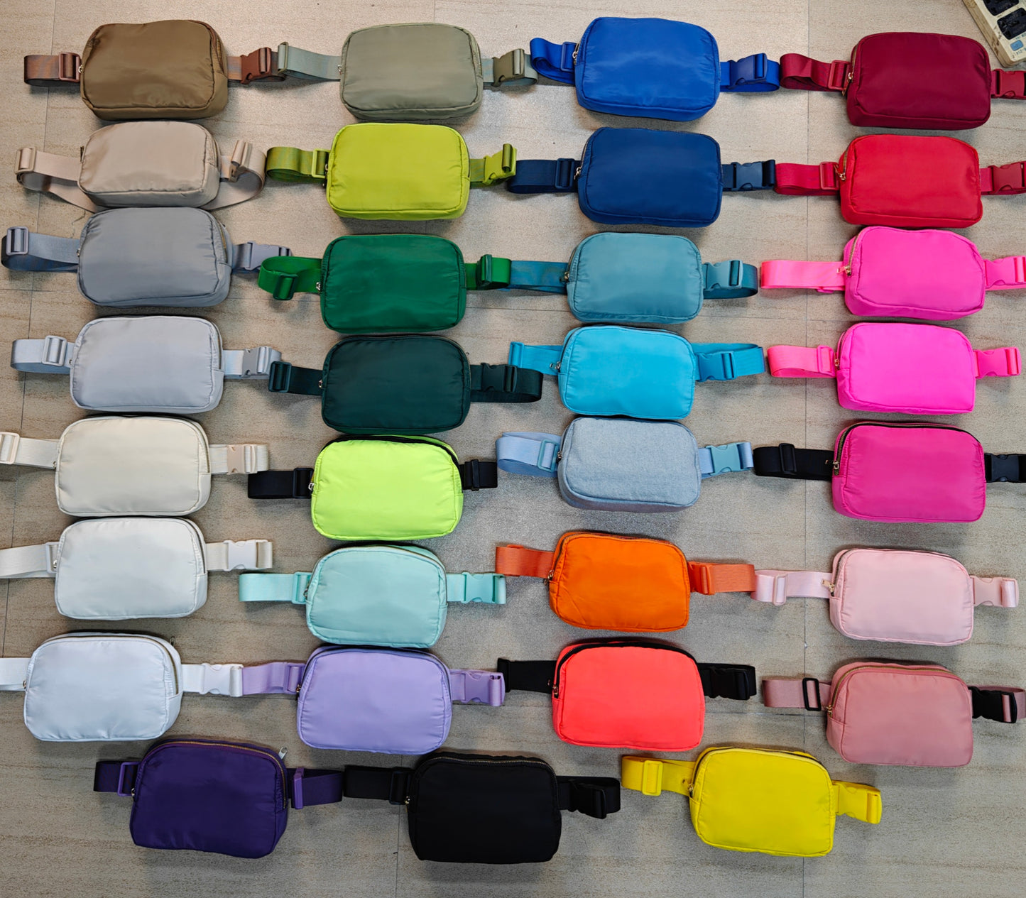 Custom Logo Fanny Pack for Sports, Travel, and Events – Stylish and Lightweight