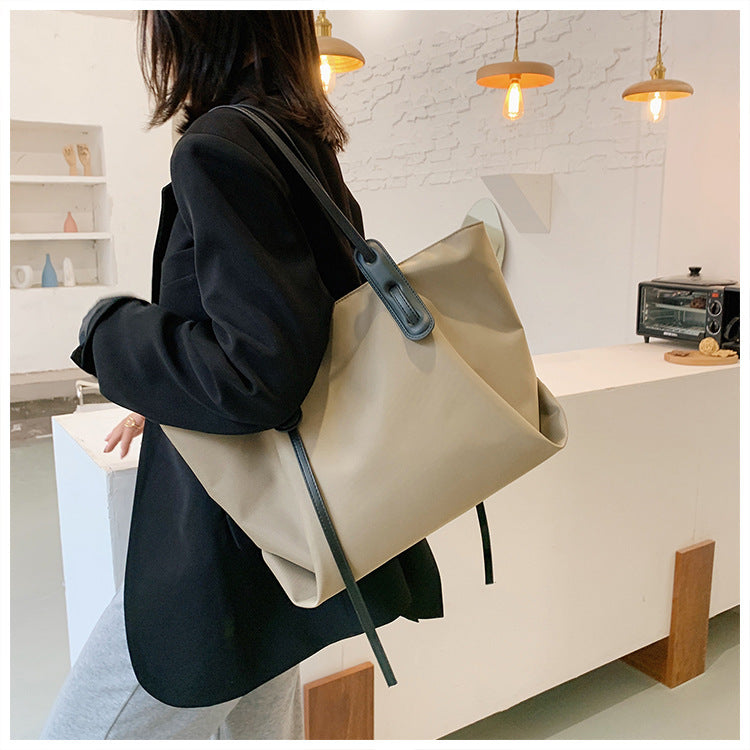 Minimalist Large Capacity Tote Bag